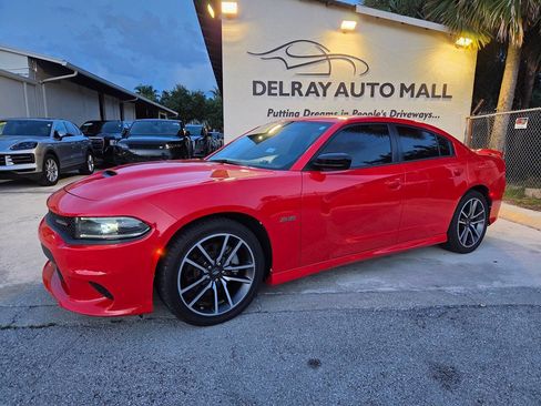 Used 2023 Dodge Charger R/T RWD image 16