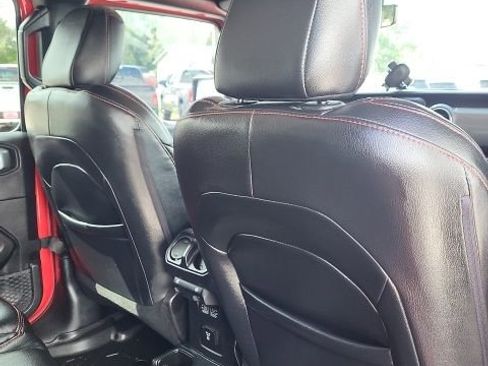 Used 2021 Jeep Wrangler Unlimited Sahara w/ Uconnect 4C Nav & Sound Group image 14