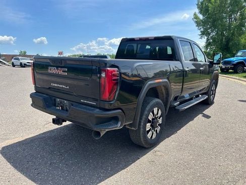 Used 2024 GMC Sierra 3500 Denali w/ Denali Reserve Package AWD/4WD image 6
