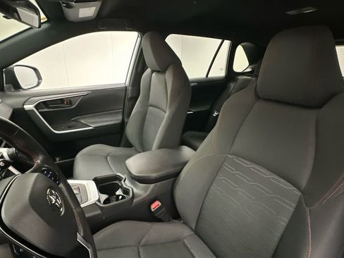 Used 2021 Toyota RAV4 SE AWD/4WD image 9