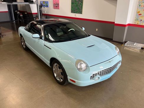 Used 2003 Ford Thunderbird image 97