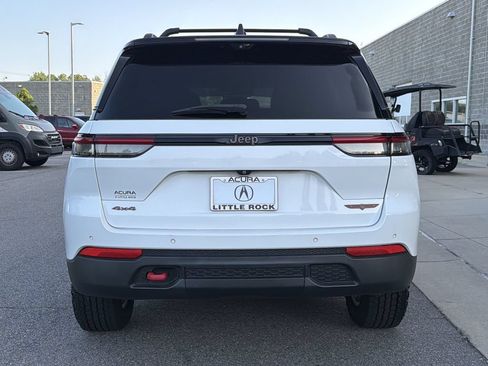 Used 2022 Jeep Grand Cherokee Trailhawk w/ ADV Protech Group II AWD/4WD image 7