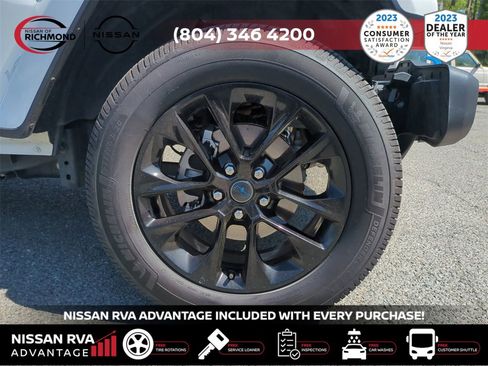 Used 2024 Jeep Wrangler Unlimited Sahara image 12