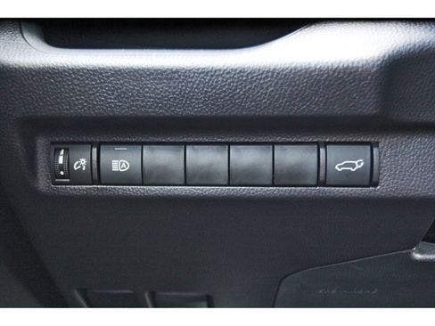 Used 2025 Toyota RAV4 XLE Premium FWD image 20