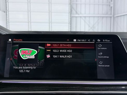 Used 2022 BMW X7 M50i image 39