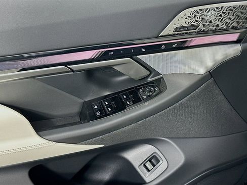 New 2026 BMW 530i xDrive w/ Executive Package AWD/4WD image 20