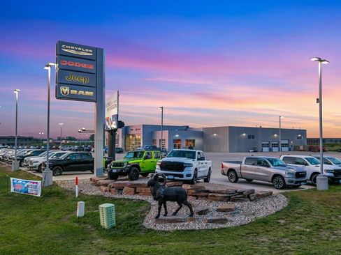 Used 2013 Ford F150 Lariat w/ Lariat Chrome Pkg AWD/4WD image 13