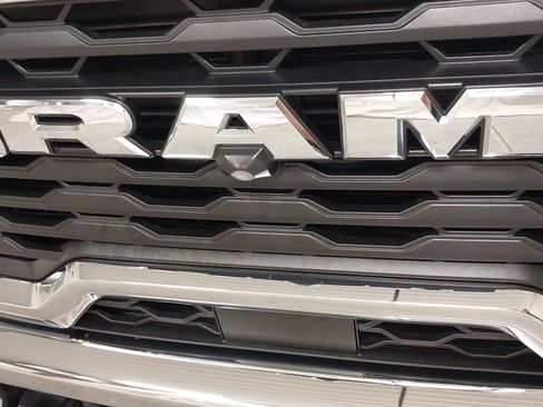 Used 2026 RAM 2500 Big Horn AWD/4WD image 34
