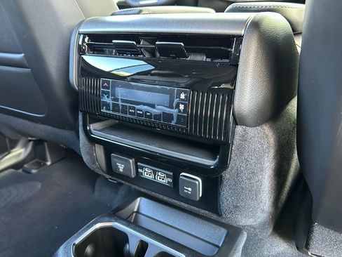 New 2026 Jeep Grand Wagoneer L image 38