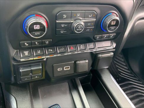 Used 2021 Chevrolet Silverado 2500 LTZ w/ LTZ Plus Package image 31