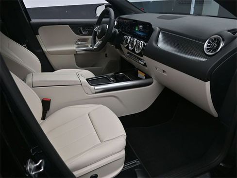 New 2026 Mercedes-Benz GLA 250 image 31