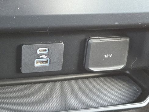 Used 2021 Ford F150 XLT w/ XTR Package image 9