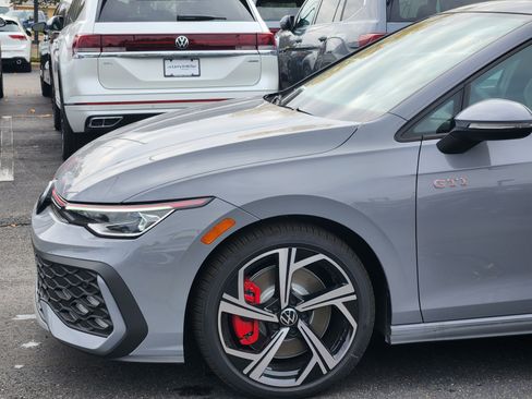 New 2025 Volkswagen GTI SE image 2