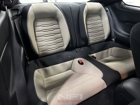 Used 2017 Ford Mustang GT RWD image 35