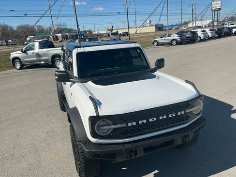 Used 2024 Ford Bronco Wildtrak image 9