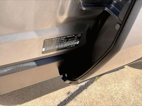Used 2024 Mitsubishi Outlander SE FWD image 37