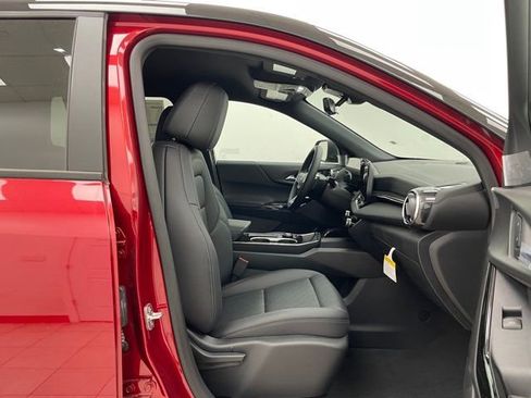New 2026 Chevrolet Equinox LT w/ Convenience Package II AWD/4WD image 14