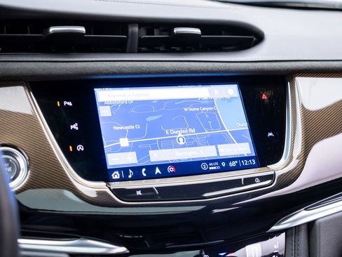 Certified 2025 Cadillac XT6 Premium Luxury w/ Platinum Package AWD/4WD image 27