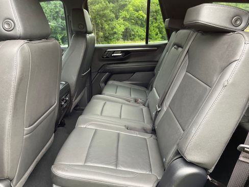 Used 2025 Chevrolet Tahoe Z71 AWD/4WD image 11