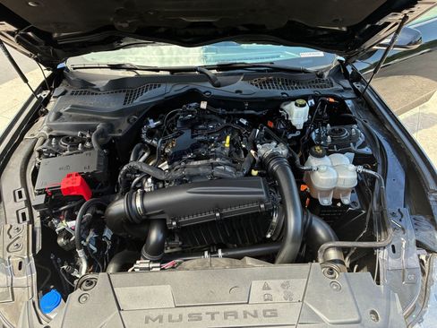 Used 2024 Ford Mustang Coupe RWD image 31