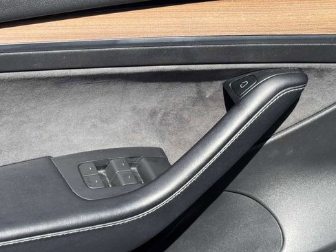 Used 2023 Tesla Model 3 Standard Range RWD image 30