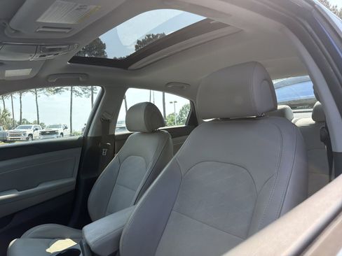 Used 2017 Hyundai Sonata Sport w/ Value Edition Package 02 FWD image 28