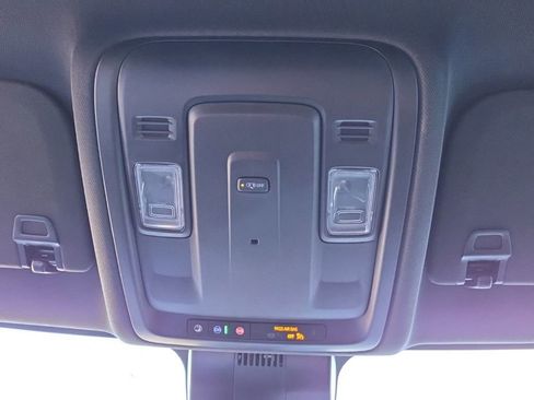 Used 2024 GMC Yukon SLE AWD/4WD image 19