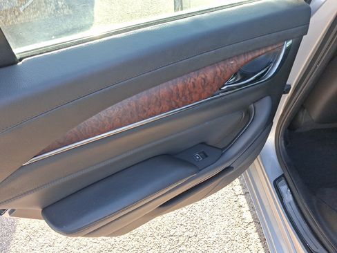 Used 2019 Cadillac CTS Luxury RWD image 9