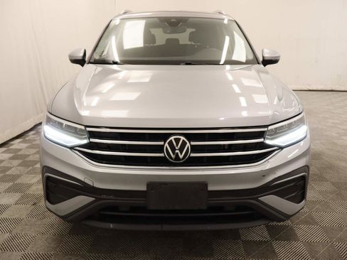 Used 2023 Volkswagen Tiguan SE image 4