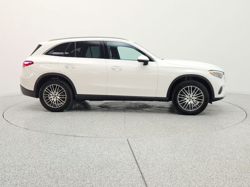 Certified 2026 Mercedes-Benz GLC 300 image 4