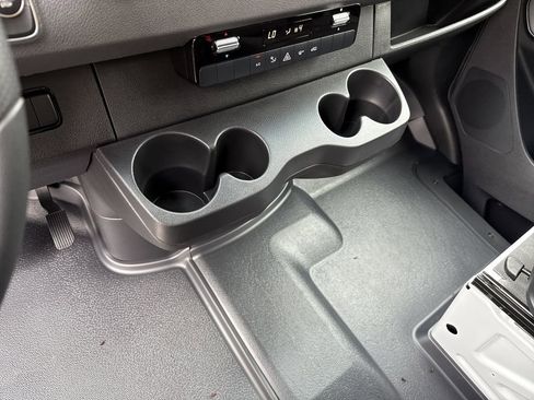 New 2025 Mercedes-Benz Sprinter 2500 image 22