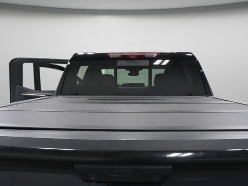 Used 2023 Chevrolet Silverado 1500 High Country w/ Technology Package AWD/4WD image 29