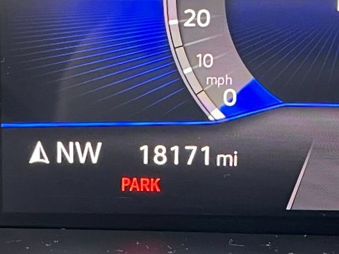 Certified 2025 Volkswagen Jetta Sport FWD image 23