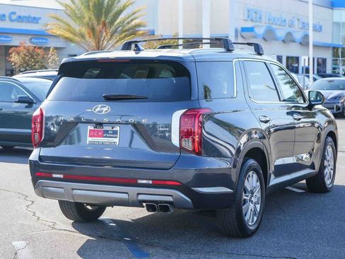 Used 2023 Hyundai Palisade SEL AWD/4WD image 6
