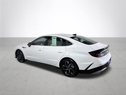 Used 2025 Hyundai Sonata SEL FWD image 8