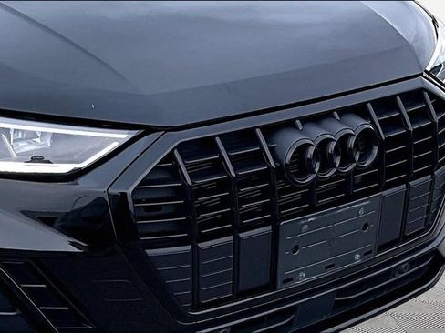 Used 2023 Audi Q3 2.0T Premium w/ Black Optic Sport Package AWD/4WD image 30
