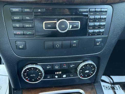 Used 2015 Mercedes-Benz GLK 350 2WD image 24