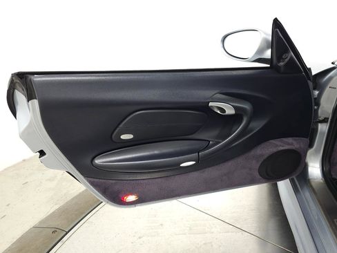 Used 2004 Porsche 911 Cabriolet image 12