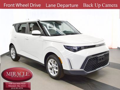 Used 2025 Kia Soul LX w/ LX Technology Package