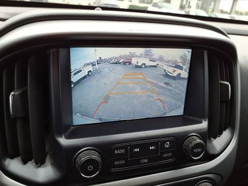 Used 2017 Chevrolet Colorado LT image 34