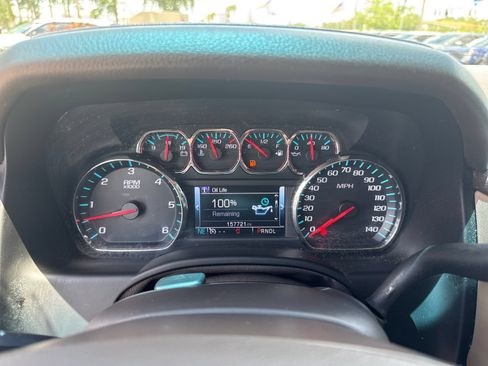Used 2017 GMC Yukon SLT AWD/4WD image 18