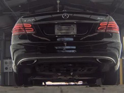 Used 2014 Mercedes-Benz E 350 4MATIC Sedan w/ Premium 1 Package image 7