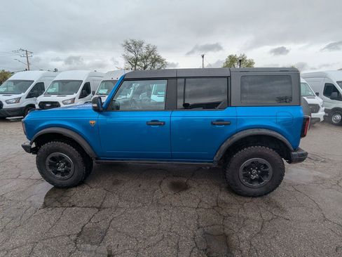 Certified 2023 Ford Bronco Badlands AWD/4WD image 9
