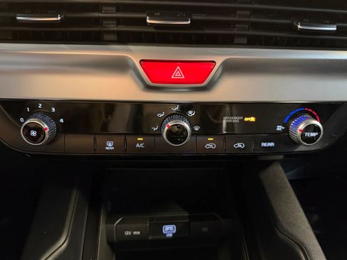 Used 2020 Kia Telluride LX AWD/4WD image 20