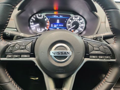 Used 2020 Nissan Altima 2.5 SR image 3