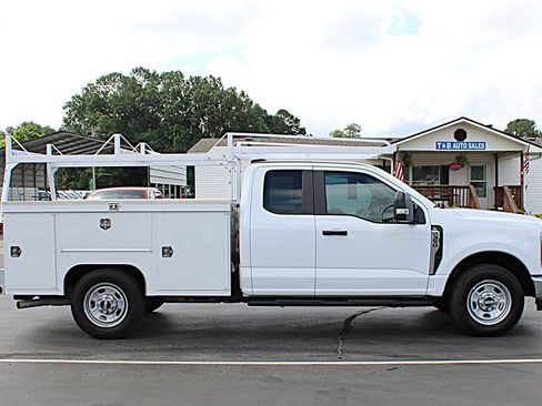 Used 2024 Ford F350 XL w/ XL Chrome Package RWD image 10