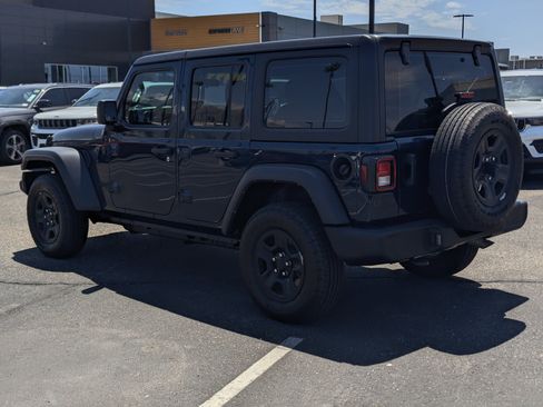 Used 2025 Jeep Wrangler Unlimited Sport AWD/4WD image 4