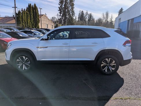 New 2026 Volkswagen Atlas Cross Sport SE AWD/4WD image 2