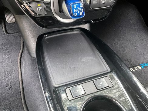 Used 2021 Toyota Prius Prime LE FWD image 25