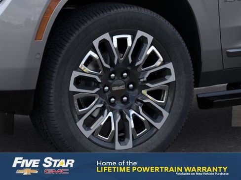 New 2026 GMC Yukon Denali Ultimate w/ LPO, Illumination Package AWD/4WD image 9